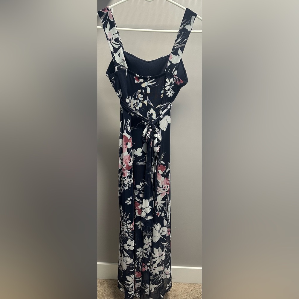 CONNECTED APPAREL knee-length skirt and sheer overlay, sleeveless floral overlay - Picture 3 of 8